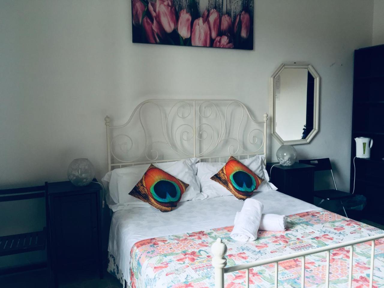 Giuly Guesthouse Rome Buitenkant foto