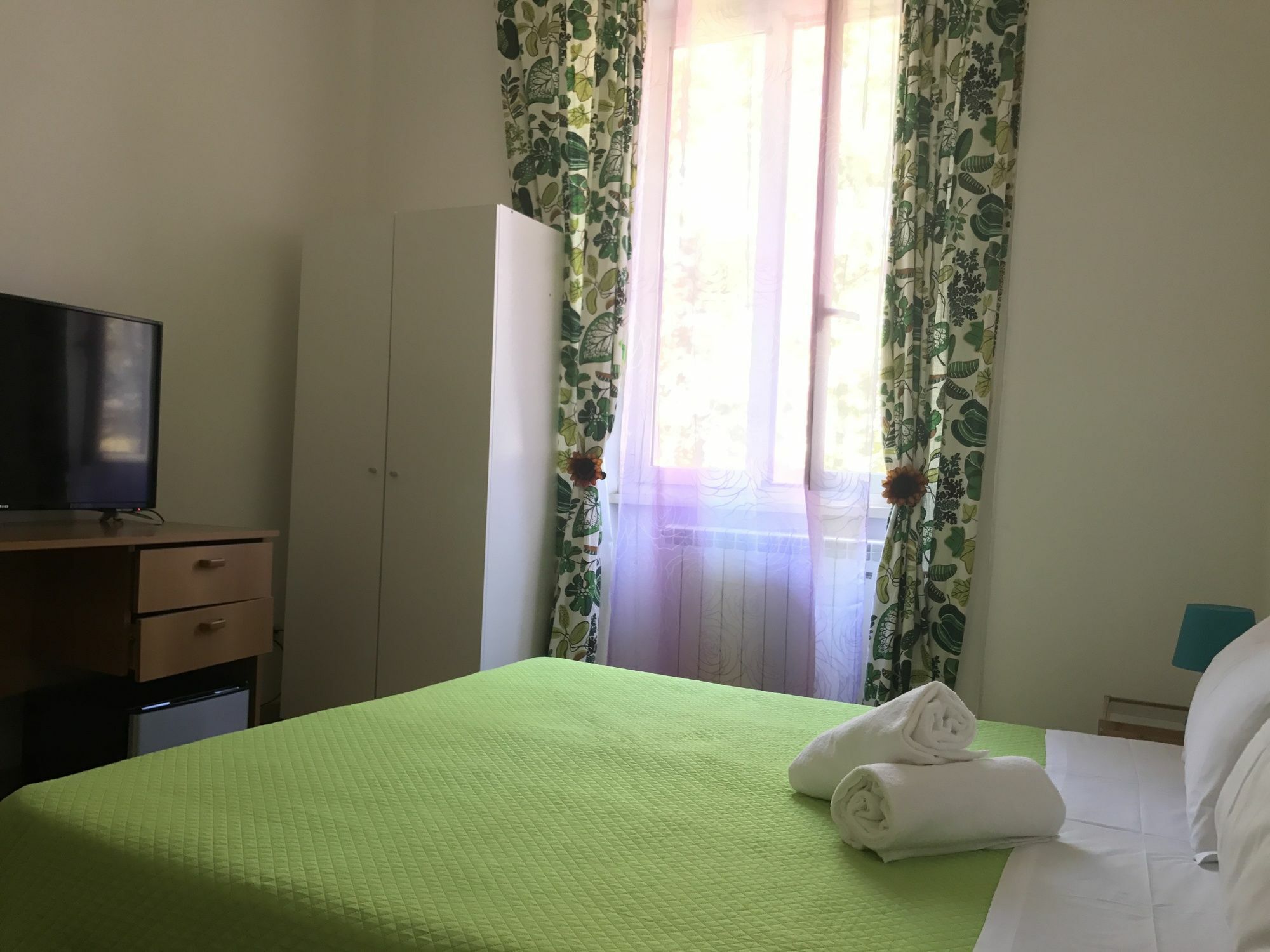 Giuly Guesthouse Rome Buitenkant foto
