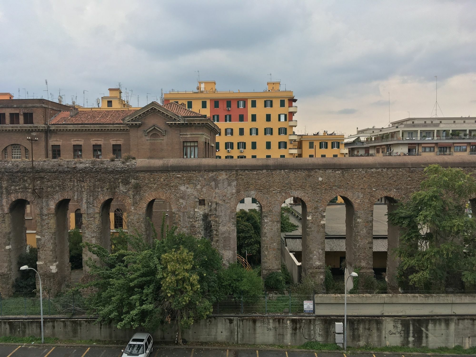 Giuly Guesthouse Rome Buitenkant foto